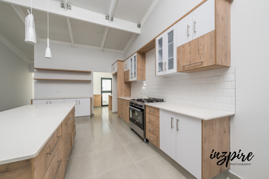 To Let 3 Bedroom Property for Rent in Dana Bay Western Cape